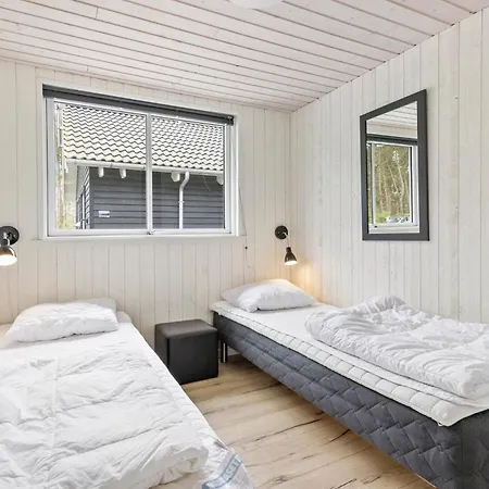 Casa de Férias Luxurious Home In Nexo With Sauna Neksø