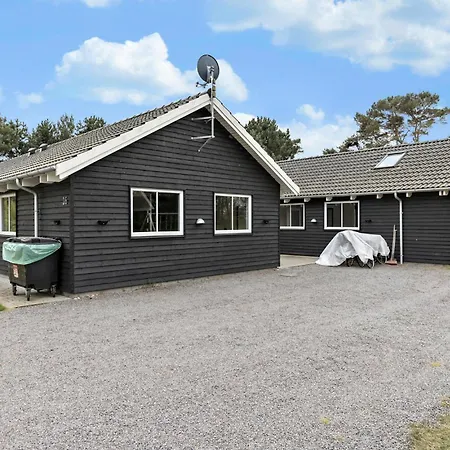 Luxurious Home In Nexo With Sauna Casa de Férias Neksø