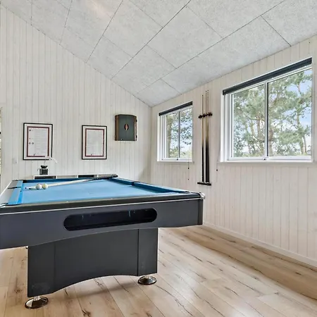 Casa de Férias Luxurious Home In Nexo With Sauna Neksø