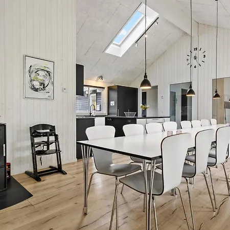 Luxurious Home In Nexo With Sauna Casa de Férias Neksø